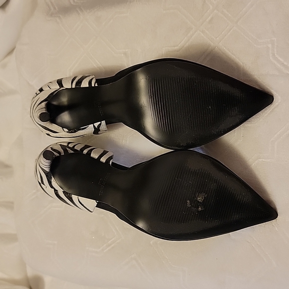 STEVE MADDEN Zebra print velour heels - Picture 3 of 6